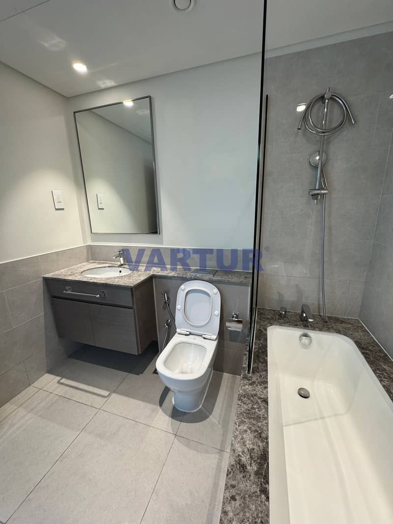 11 Bathroom 2. jpg