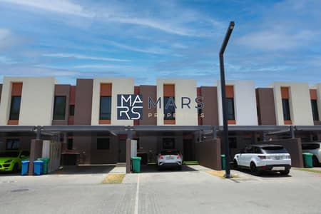 2 Bedroom Townhouse for Rent in Aljada, Sharjah - 01. jpg
