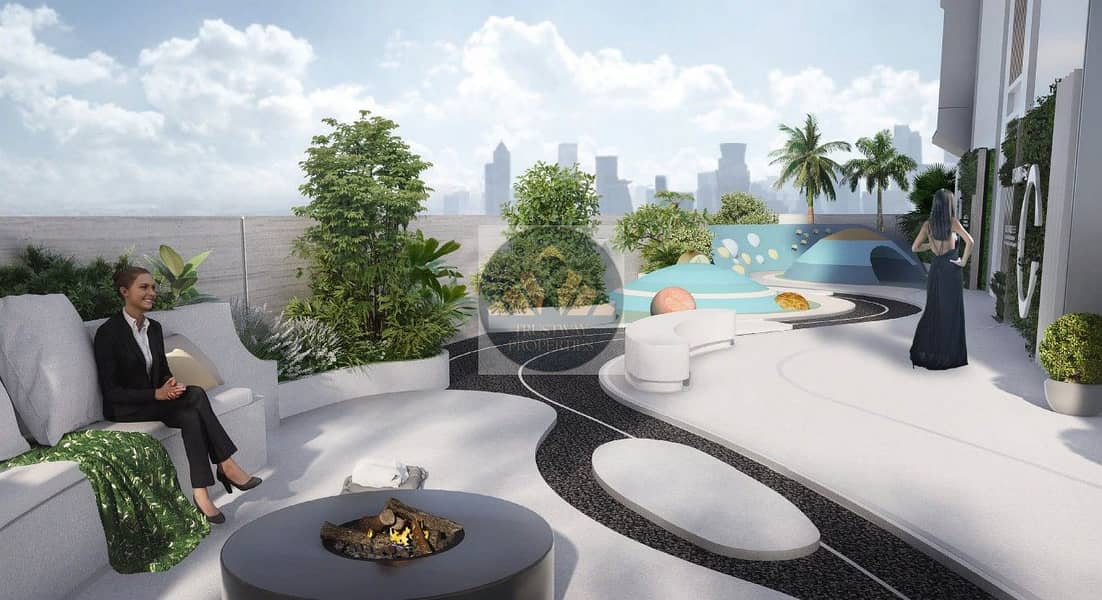 13 outdoor seating area. jpg