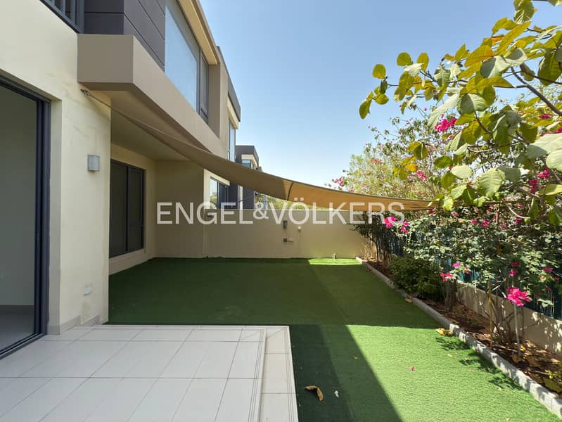 Close to Amenities | Greenbelt | Vacant Now Close to Amenities | Greenbelt | Vacant Now