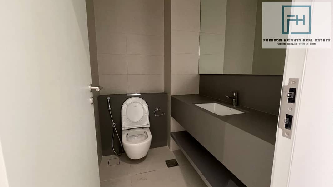 7 1000275004. jpg
