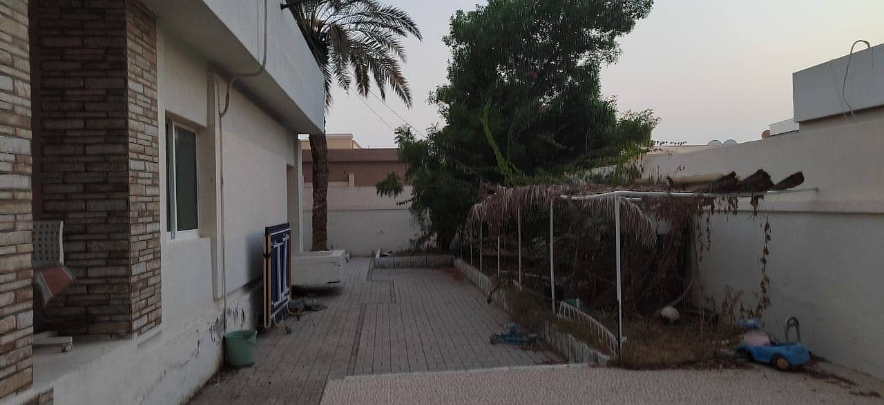 3 WhatsApp Image 2025-02-26 at 8.36. 59 PM (1). jpeg