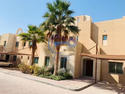 Near Metro | 5 BR + Maid | Compound Villa Near Metro | 5 BR + Maid | Compound Villa