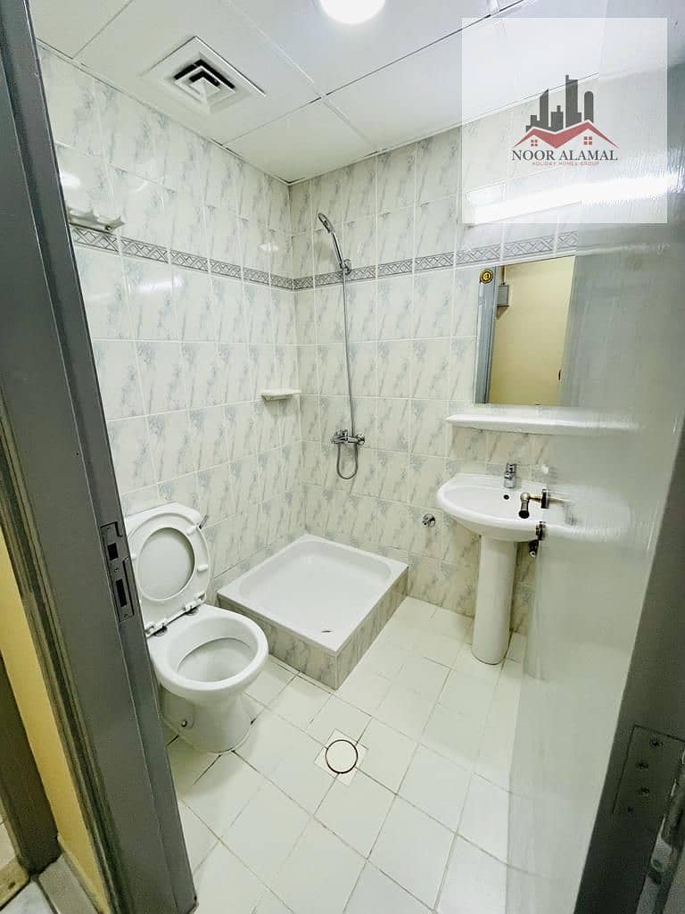 17 35a9ecae-e511-461c-bd57-31cbd12a4640. jpg