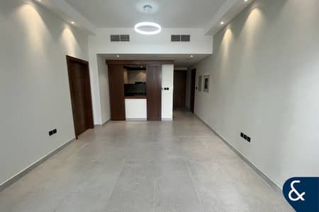 1 Bedroom Flat for Sale in Jumeirah Village Triangle (JVT), Dubai - Brand New | Vacant On Transfer | Modern