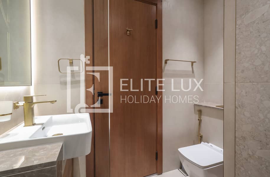 20 bathroom 2a-min. jpg