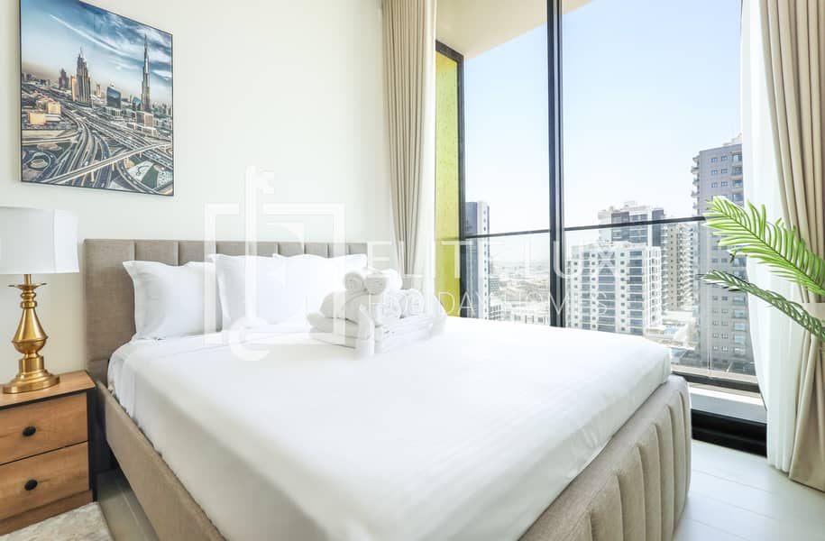 24 master bedroom 2-min. jpg
