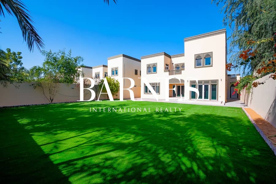 Вилла в Джумейра Парк,Regional, 3 cпальни, 330000 AED - 11872853 Вилла в Джумейра Парк,Regional, 3 cпальни, 330000 AED - 11872853