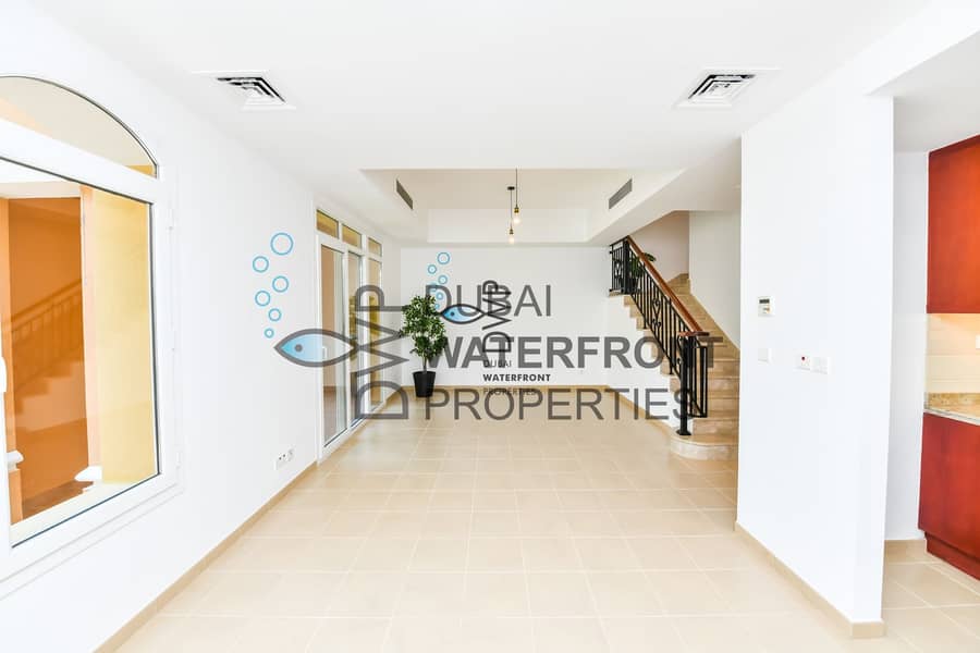 4 2 Bedroom Villa with private garden | Newly refurbished Full 5* Maintenance Package inclusive in Rent!