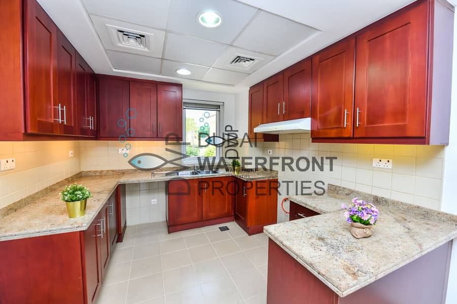13 2 Bedroom Villa with private garden | Newly refurbished Full 5* Maintenance Package inclusive in Rent!
