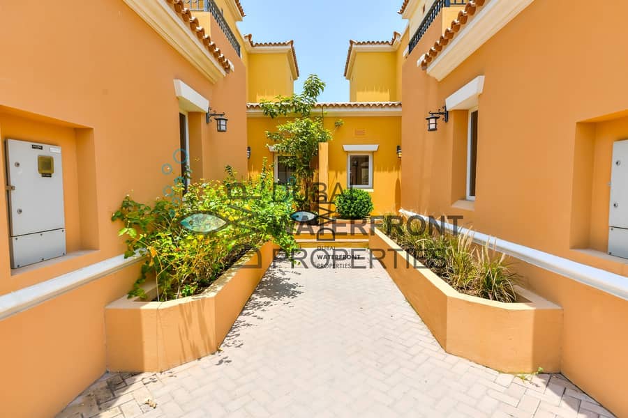 19 2 Bedroom Villa with private garden | Newly refurbished Full 5* Maintenance Package inclusive in Rent!