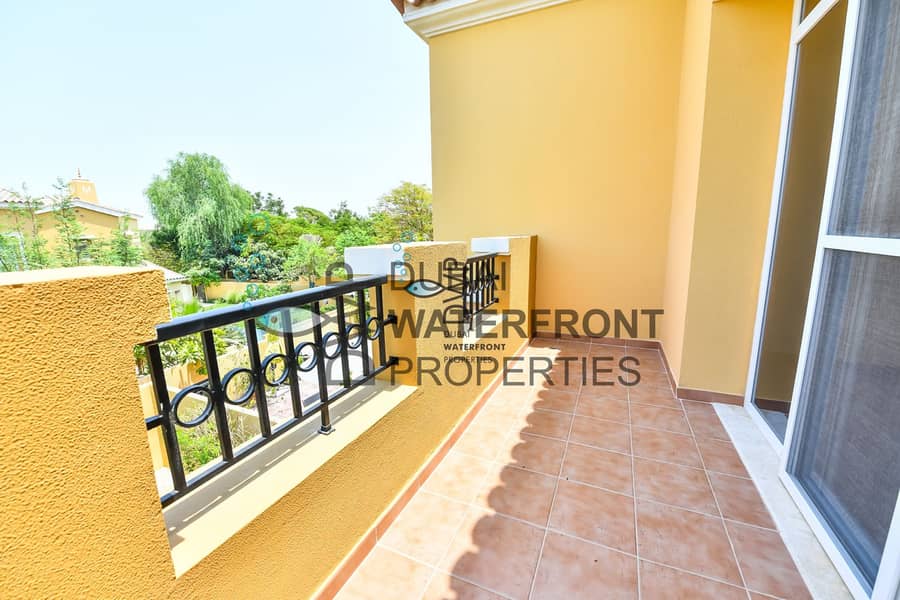 26 2 Bedroom Villa with private garden | Newly refurbished Full 5* Maintenance Package inclusive in Rent!