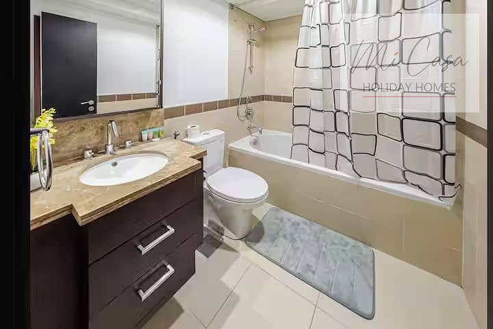 15 318b95d7-78f9-4785-b950-60a3f8344389. jpg