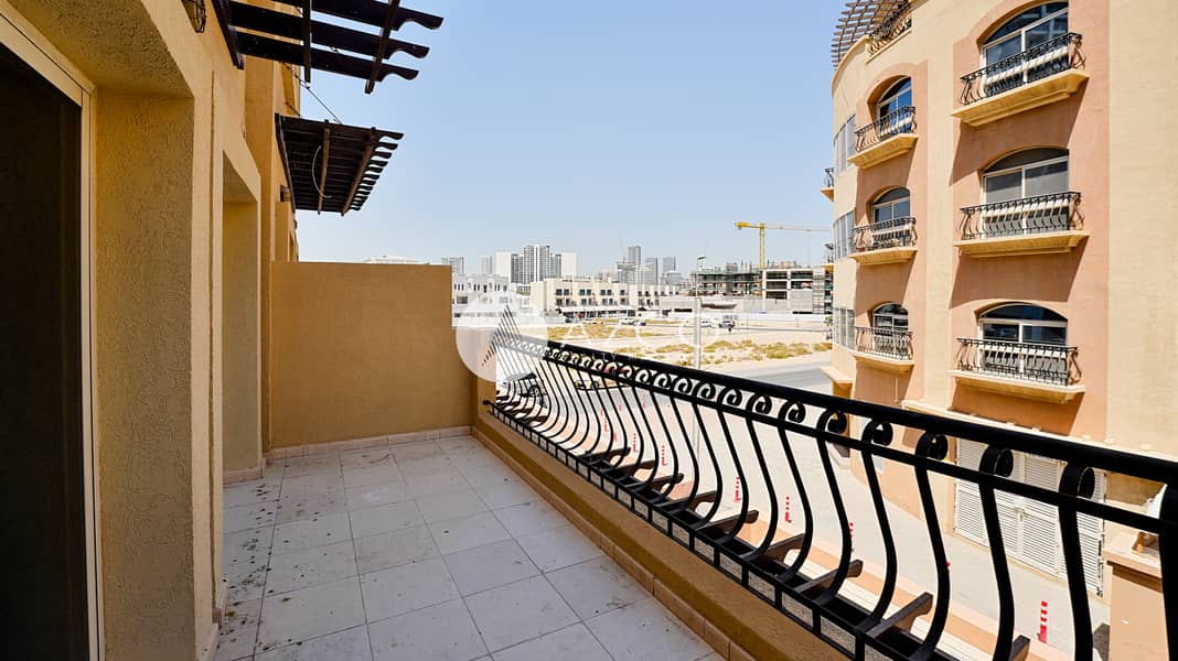 17 AZCO REAL ESTATE-11. jpg