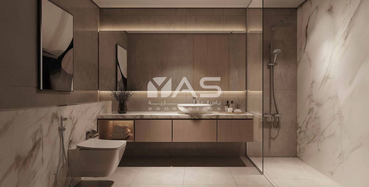 15 Bathroom. jpg