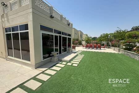 4 Bedroom Villa for Rent in The Meadows, Dubai - Extended - July - Must See - Type 2