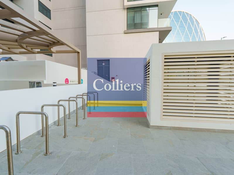 42 P2831 - AL RAHA  - Pool &  Bike Park. jpg