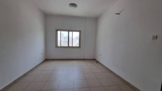 شقة 1 غرفة نوم للايجار في بوطينة، الشارقة - IMG-20250609-WA0090. jpg
