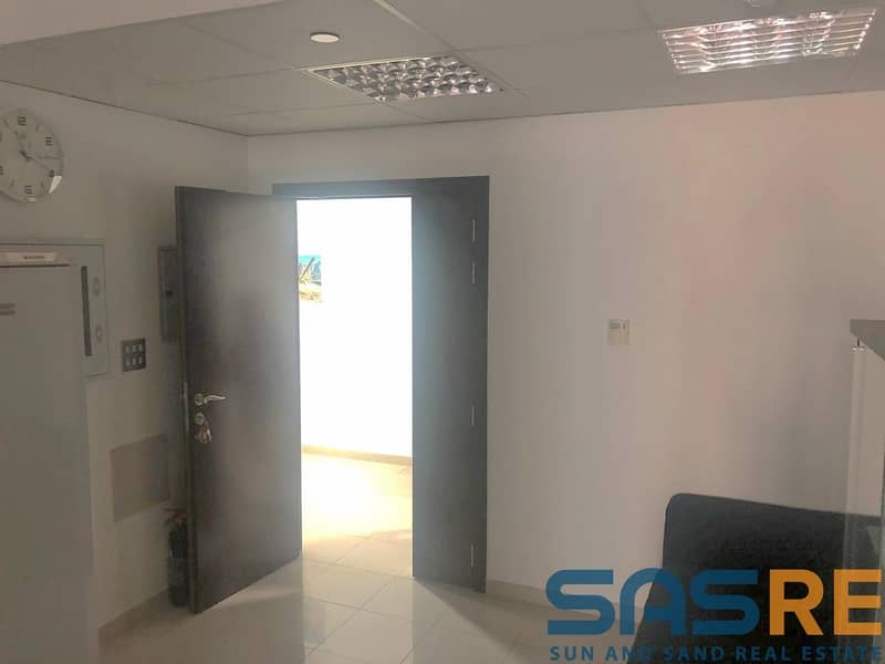 Ready Partitions | Fitted Spacious Office Ready Partitions | Fitted Spacious Office