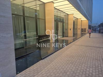 محل تجاري  للايجار في قرية جميرا الدائرية، دبي - IMG-20250610-WA0042. jpg