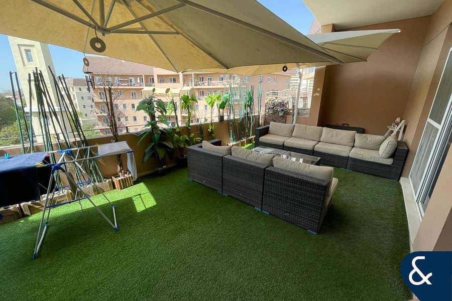 Fully Upgraded I 1212 Sqft I Notice Served