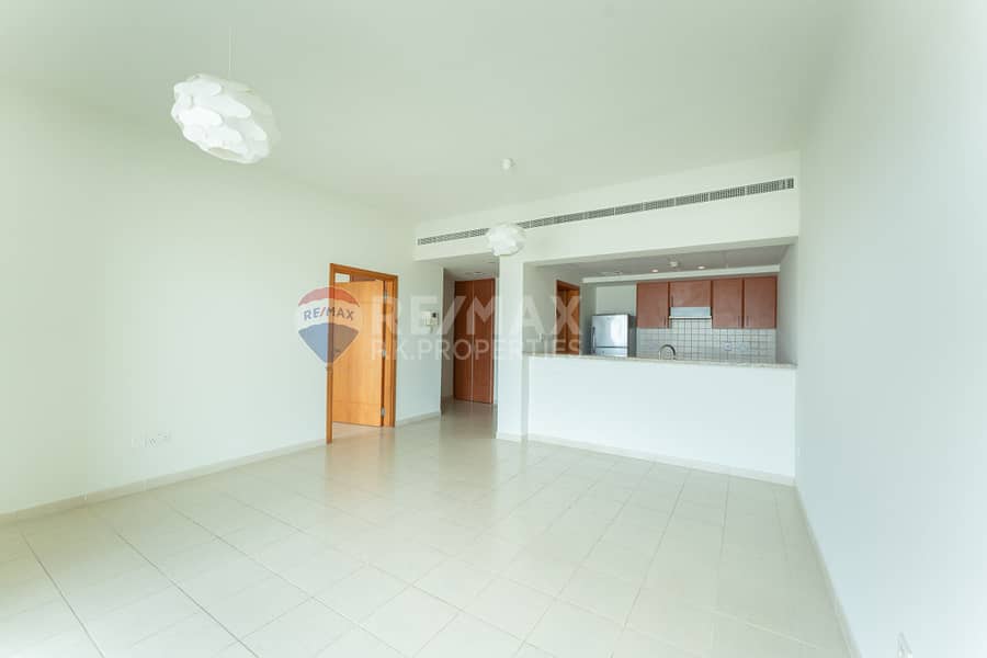 Exclusive | Unfurnished | Well Maintained Exclusive | Unfurnished | Well Maintained