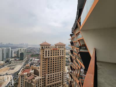 2 Bedroom Flat for Rent in Al Jaddaf, Dubai - High Floor | Burj Khalifa , Pool, and Creek View