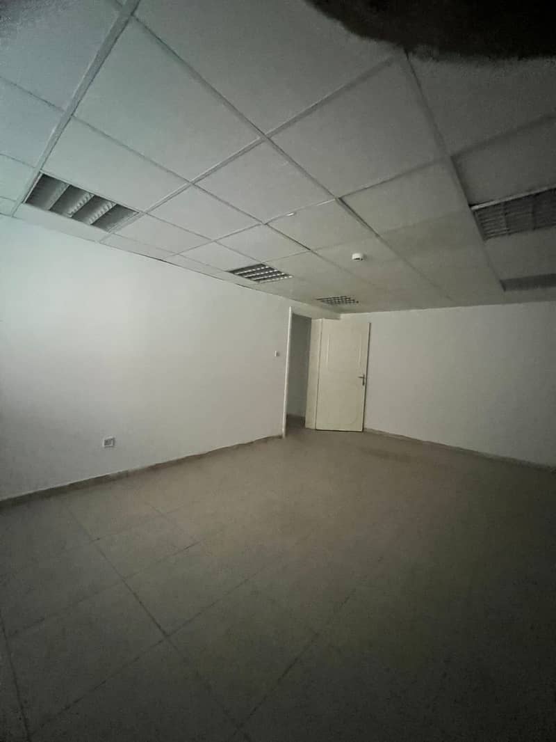 2 1cfb3b58-3486-447d-8a94-5ebbd0b02907. jpg