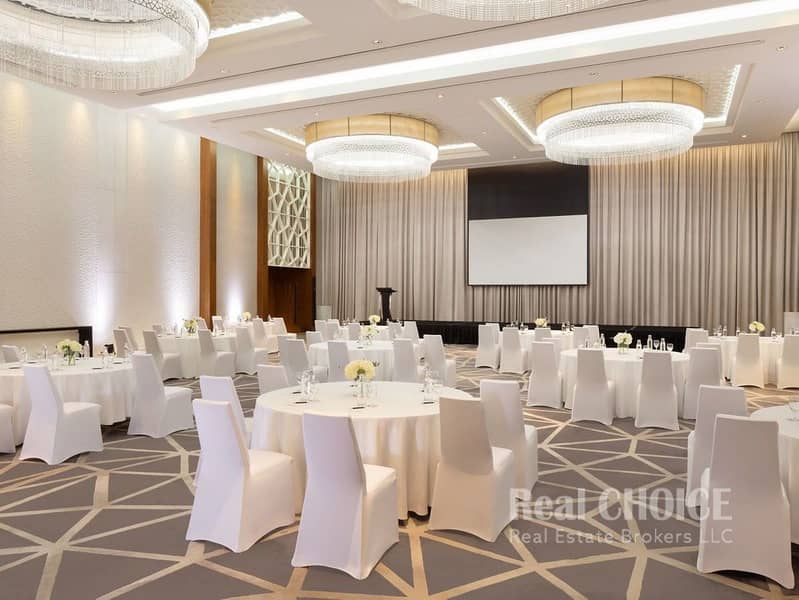 12 si-dxbgh-dxbgh-ballroom-cabaret-23226_Classic-Hor. jpeg