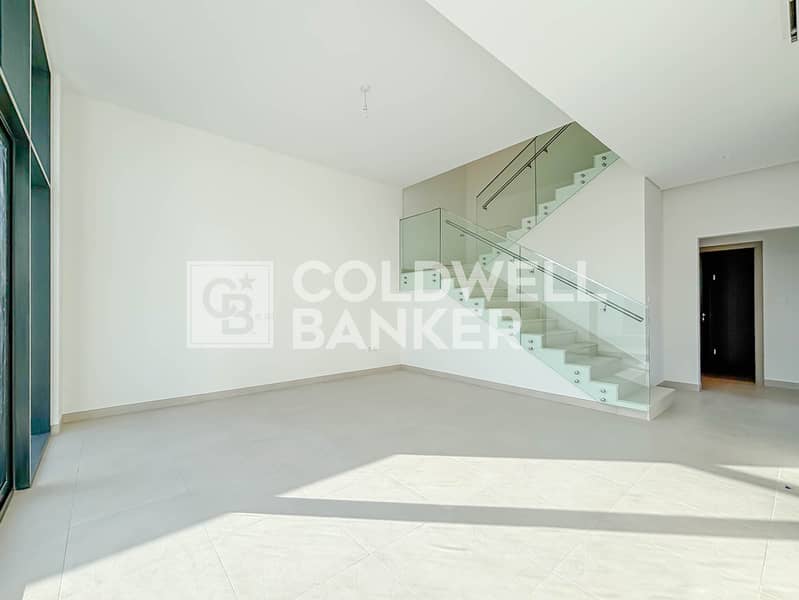 Close to Central Park | Landscaped | Corner Unit Close to Central Park | Landscaped | Corner Unit