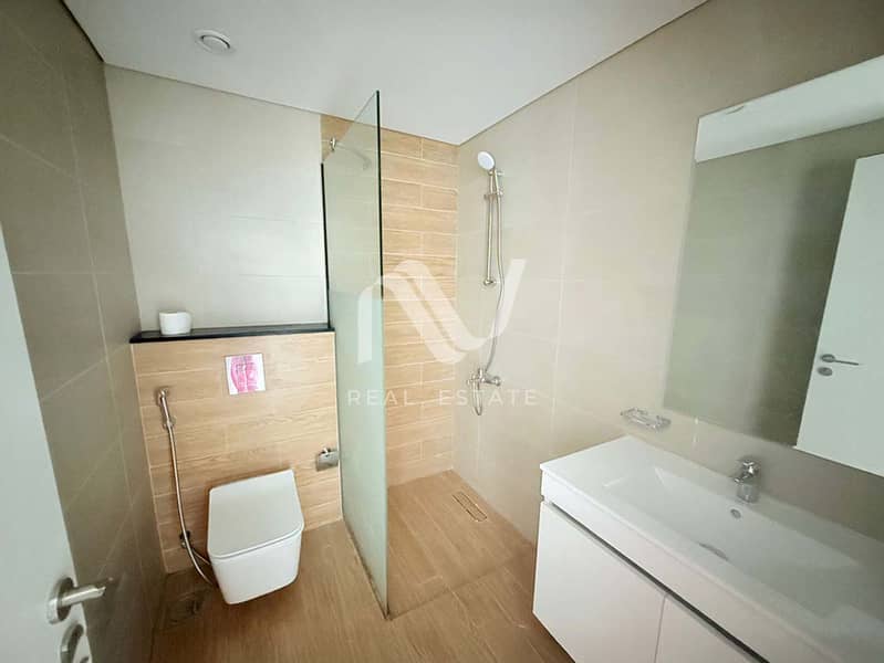 15 The Gate Masdar City 2BR_0008_expand 7. jpg
