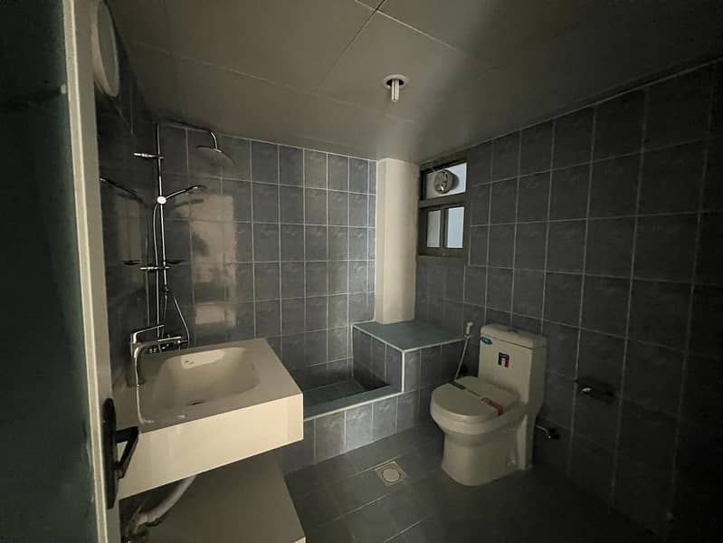 12 IMG-20250609-WA0382. jpg
