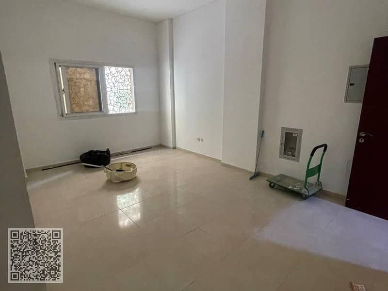 3 WhatsApp Image 2025-06-09 at 17.00. 10_6144479a. jpg