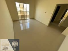 🏠 شقة للإيجار في عجمان - غرفتين وصالة بالمويهات 2 على الشارع الرئيسي! 🚗  شقة واسعة ومريحة تقع على الشارع الرئيسي بقرب شارع الشيخ عمار، مما يتيح لك س