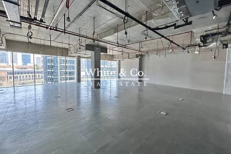 Office for Rent in Jumeirah Beach Residence (JBR), Dubai - GRADE A TOWER  |  VACANT  |  MARINA VIEW
