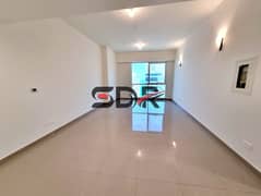 شقة في منطقة الكورنيش 2 غرف 95000 درهم - 11881379