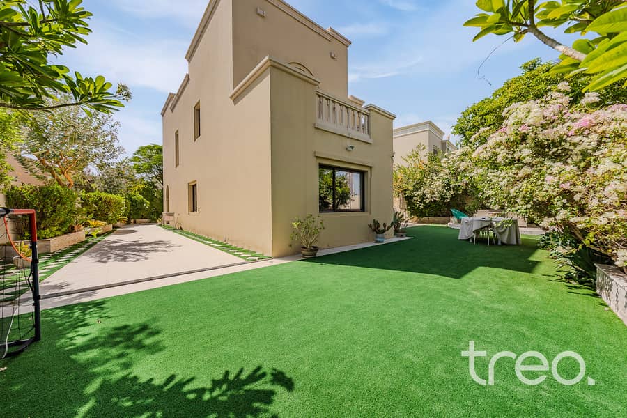Renovated and Extended | Dream Plot | 4Bed+M