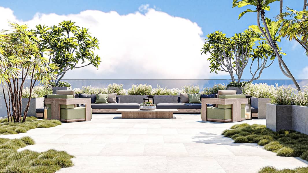 12 1667226646_q_gardens_pool_day_View05. jpg