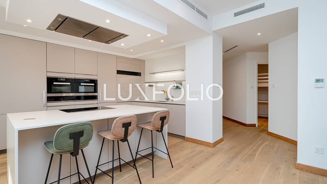 Bespoke | Upgraded | Maids and Study | Vacant