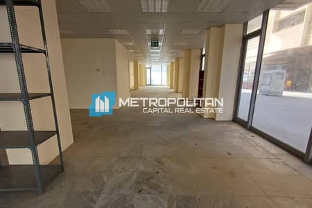 阿尔萨拉姆街， 阿布扎比 展览店面待租 - 位于阿尔萨拉姆街，科里奇广场大厦 的展览店面 1100000 AED - 11881955