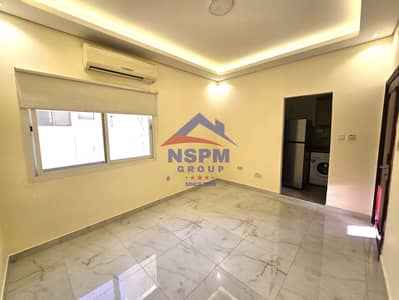 استوديو  للايجار في شارع المطار، أبوظبي - 20250610_174608. jpg
