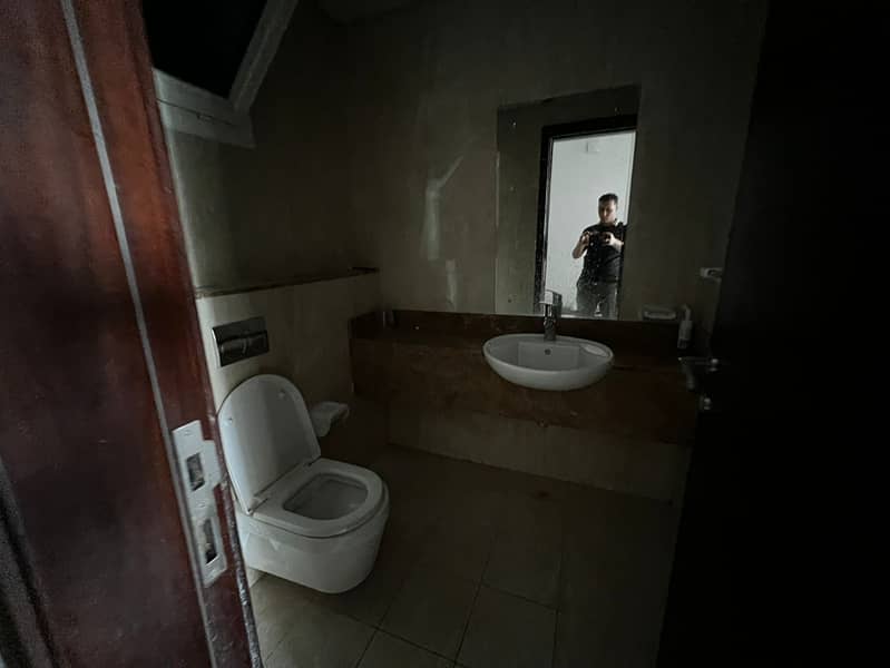 22 IMG-20250610-WA0099. jpg