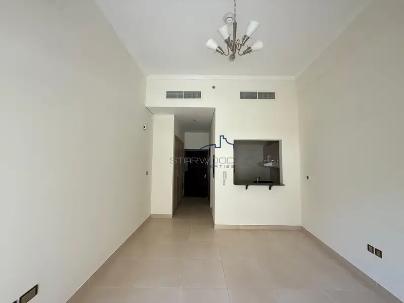 Spacious Studio / Great Deal / View Now