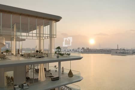 2 Bedroom Flat for Sale in Palm Jumeirah, Dubai - Panoramic Sea View | Beachfront | Exclusive