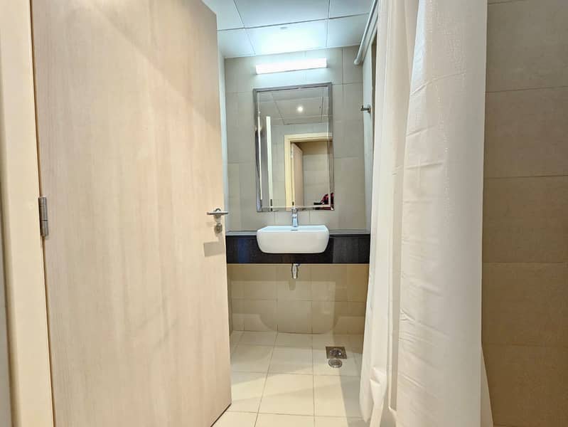 3 Bathroom. jpeg