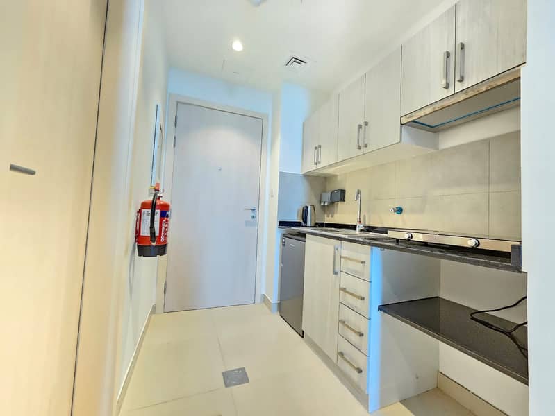 4 Kitchen. jpeg