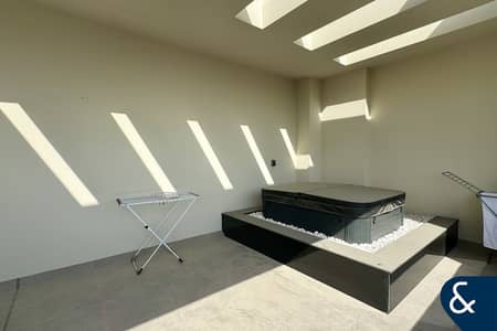 2 Bedroom Apartment for Sale in Jumeirah Village Triangle (JVT), Dubai - Unique 2-Bedroom Duplex | Penthouse | Turnkey