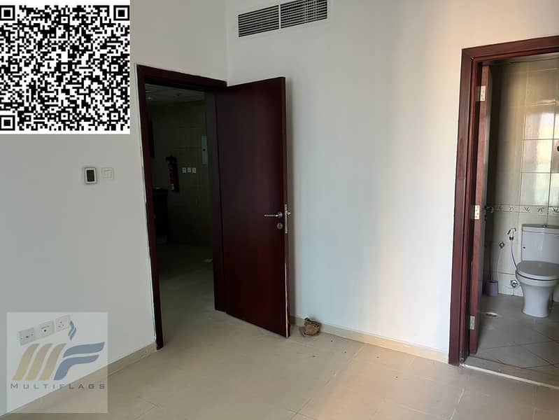 6 WhatsApp Image 2025-06-11 at 10.52. 37_becbb336. jpg