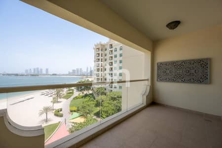 1 Bedroom Flat for Sale in Palm Jumeirah, Dubai - Beach Access | Full sea view | Vacant