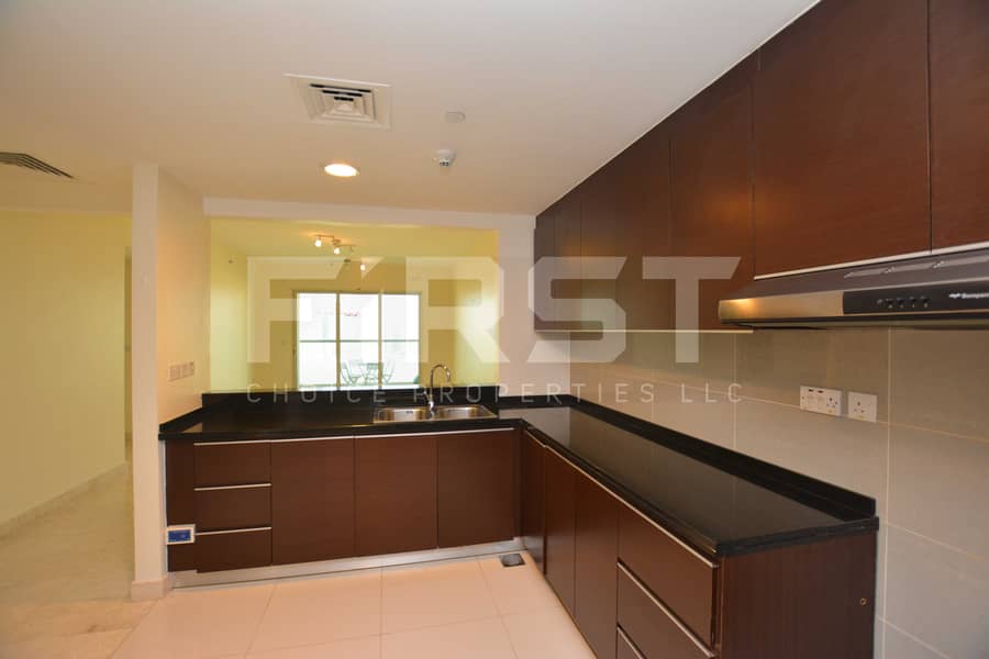8 2BR Apt Marina Height Al Reem Island Abu Dhabi UAE (9). jpg